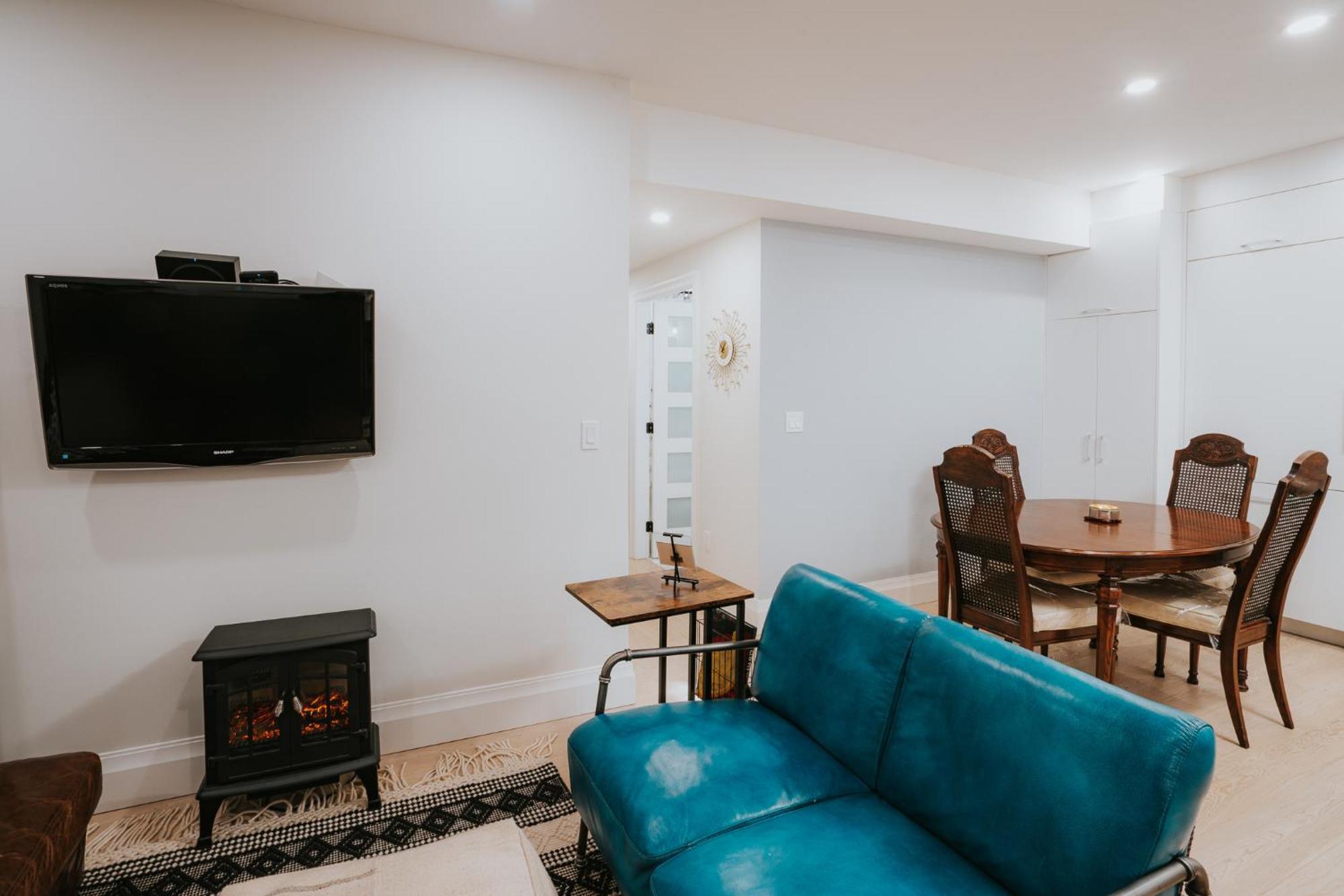 A Gentle Hideaway In The Urban Forest West End Downtown